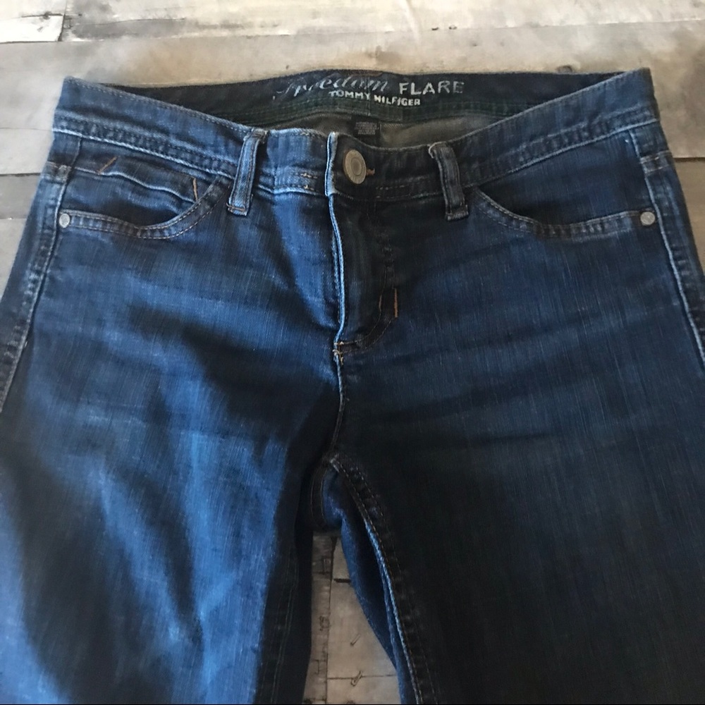 Tommy Hilfiger Freedom Flare Medium Wash Jeans -84 - Picture 2 of 5